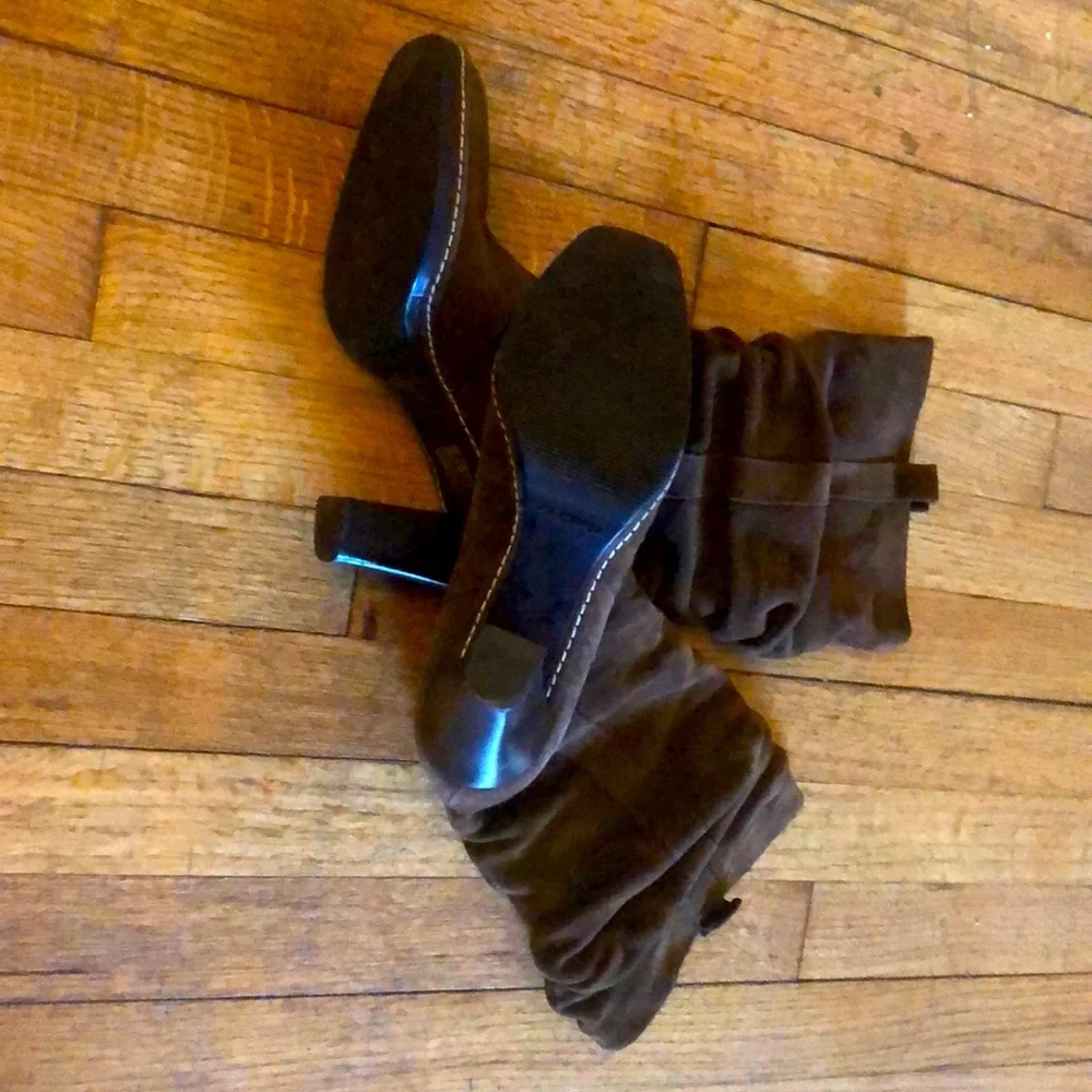 VIA SPIGA ‘Russo’ Slouchy Suede Leather Heel boots. Made in Italy. Like New - Picture 4 of 5